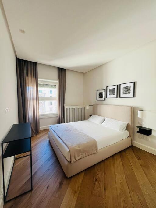 Piazza Affari Apartment - City Center Мілан Екстер'єр фото